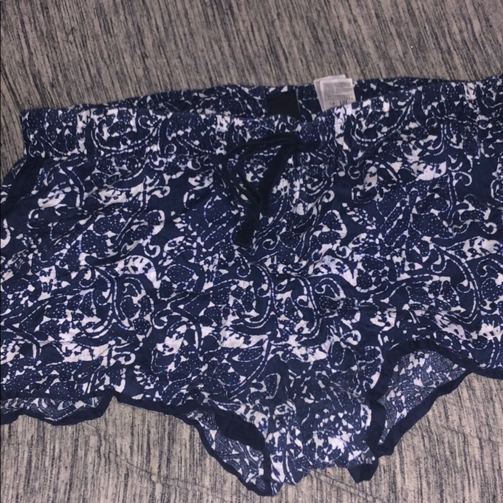 GAP shorts